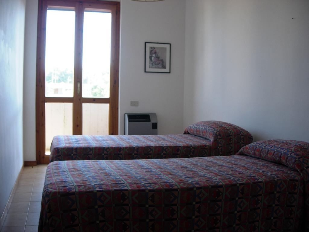 Holiday Home Salento Лече Стая снимка